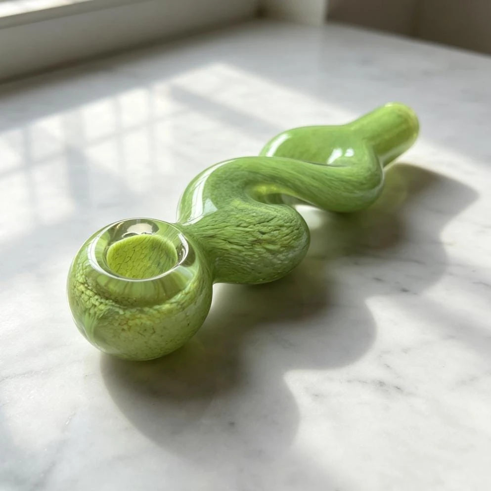 Mobius Loop Glass Pipe