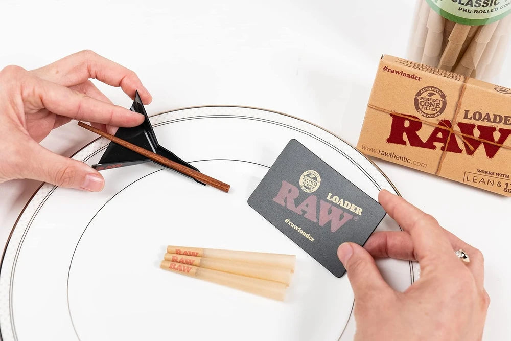 RAW Pre Rolled Cone Loader Kit